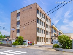 越谷市川柳町４丁目