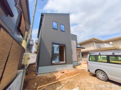 越谷市弥栄町３丁目