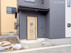 草加市八幡町