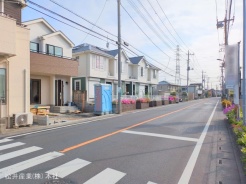 草加市青柳８丁目