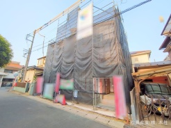 草加市苗塚町