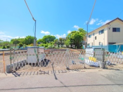 草加市谷塚上町
