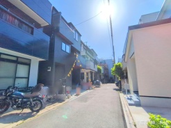 草加市谷塚１丁目