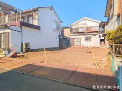 草加市小山１丁目