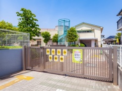 草加市氷川町
