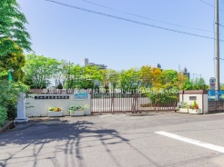 草加市小山１丁目