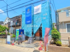 草加市新里町