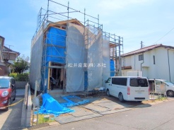 草加市小山１丁目