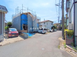 草加市小山１丁目