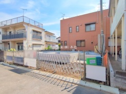 草加市氷川町