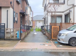 越谷市東大沢３丁目