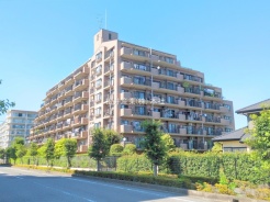 草加市旭町６丁目