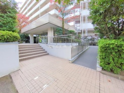 越谷市赤山町４丁目