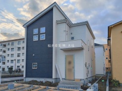 草加市青柳８丁目