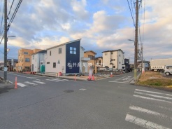 草加市青柳８丁目