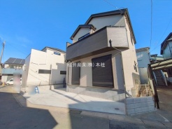 草加市谷塚上町