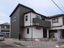 草加市稲荷４丁目