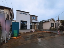 越谷市弥栄町３丁目