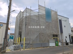草加市新里町