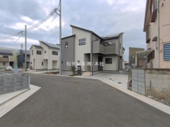 草加市新善町