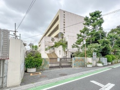 草加市手代１丁目