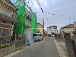 草加市新里町