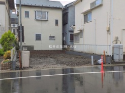 草加市新善町