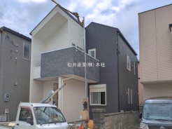 草加市小山２丁目
