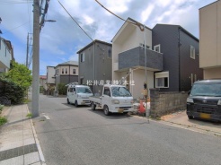 草加市小山２丁目