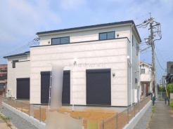 草加市谷塚町