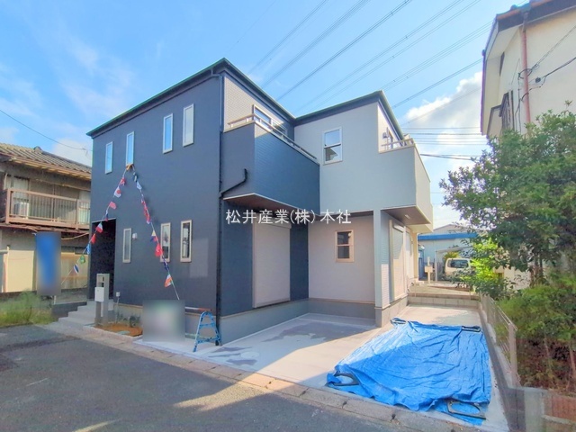 吉川栄町第2　1号棟