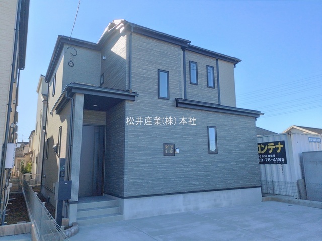 草加市長栄3丁目　A号棟