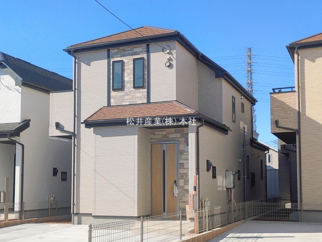 草加市長栄3丁目　D号棟