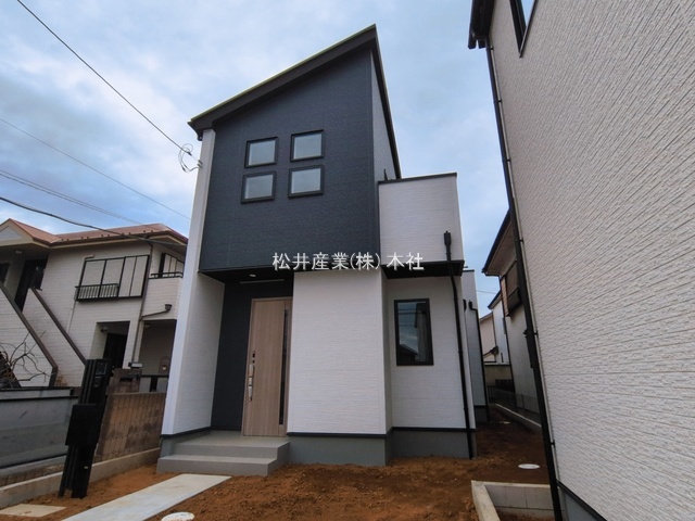 草加市稲荷12期2棟　1号棟