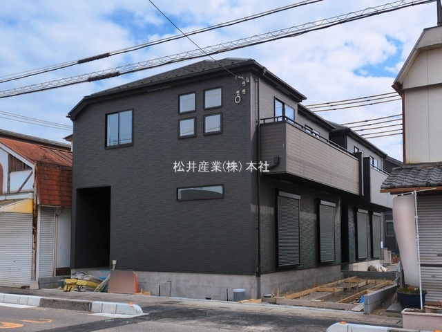 越谷市弥栄町14期2棟　1号棟