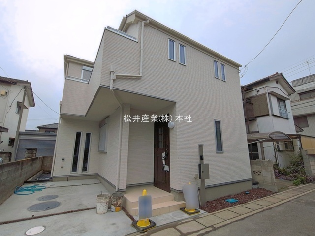 八潮市八條　1号棟