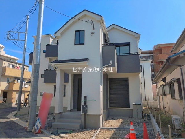 足立区六月1丁目675番　B号棟