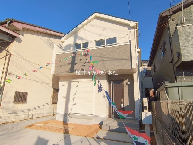 吉川市道庭1丁目14番　A号棟