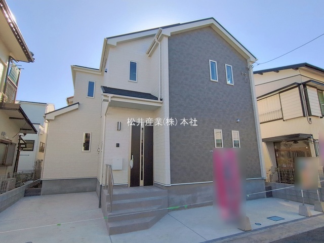 越谷市宮本町2丁目185番　A号棟