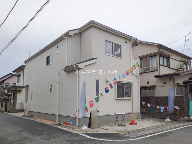 草加市青柳八丁目戸建