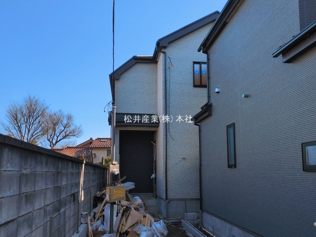 足立区神明3丁目261番　B号棟