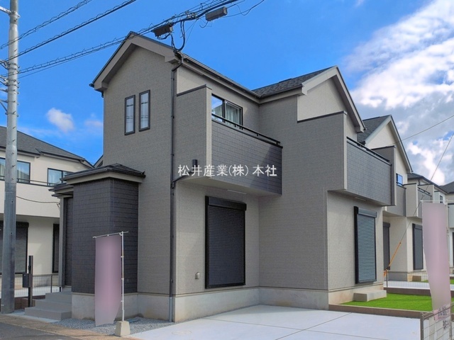 吉川市中曽根1丁目27番　F号棟