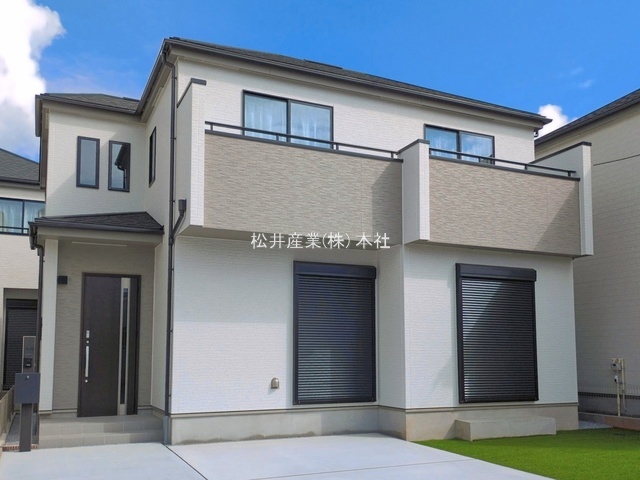 吉川市中曽根1丁目27番　H号棟