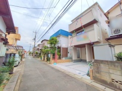 草加市小山2丁目