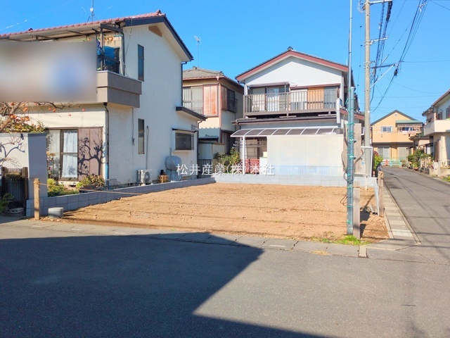 越谷市南荻島1期 1号棟