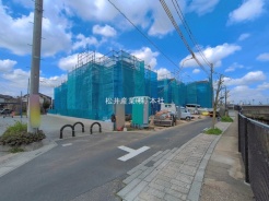 草加市谷塚仲町