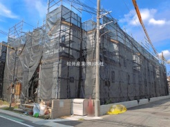 草加市氷川町