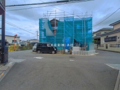 草加市新里町